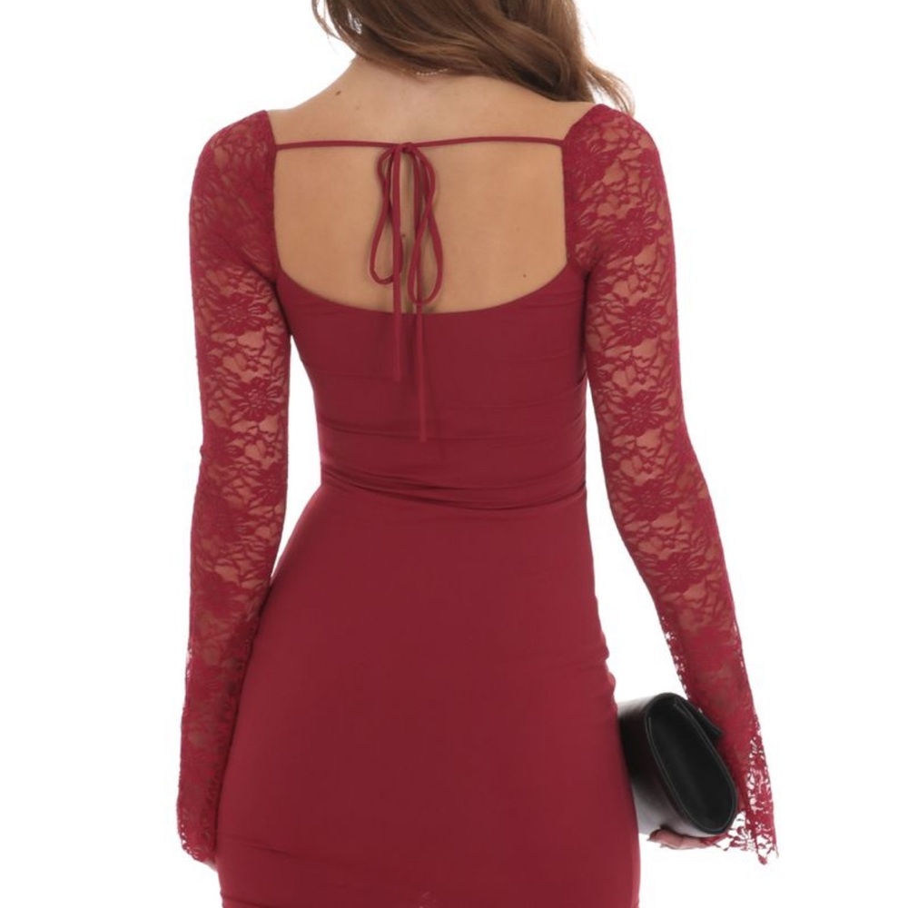 Elegant Lace Sleeve Burgundy Dress